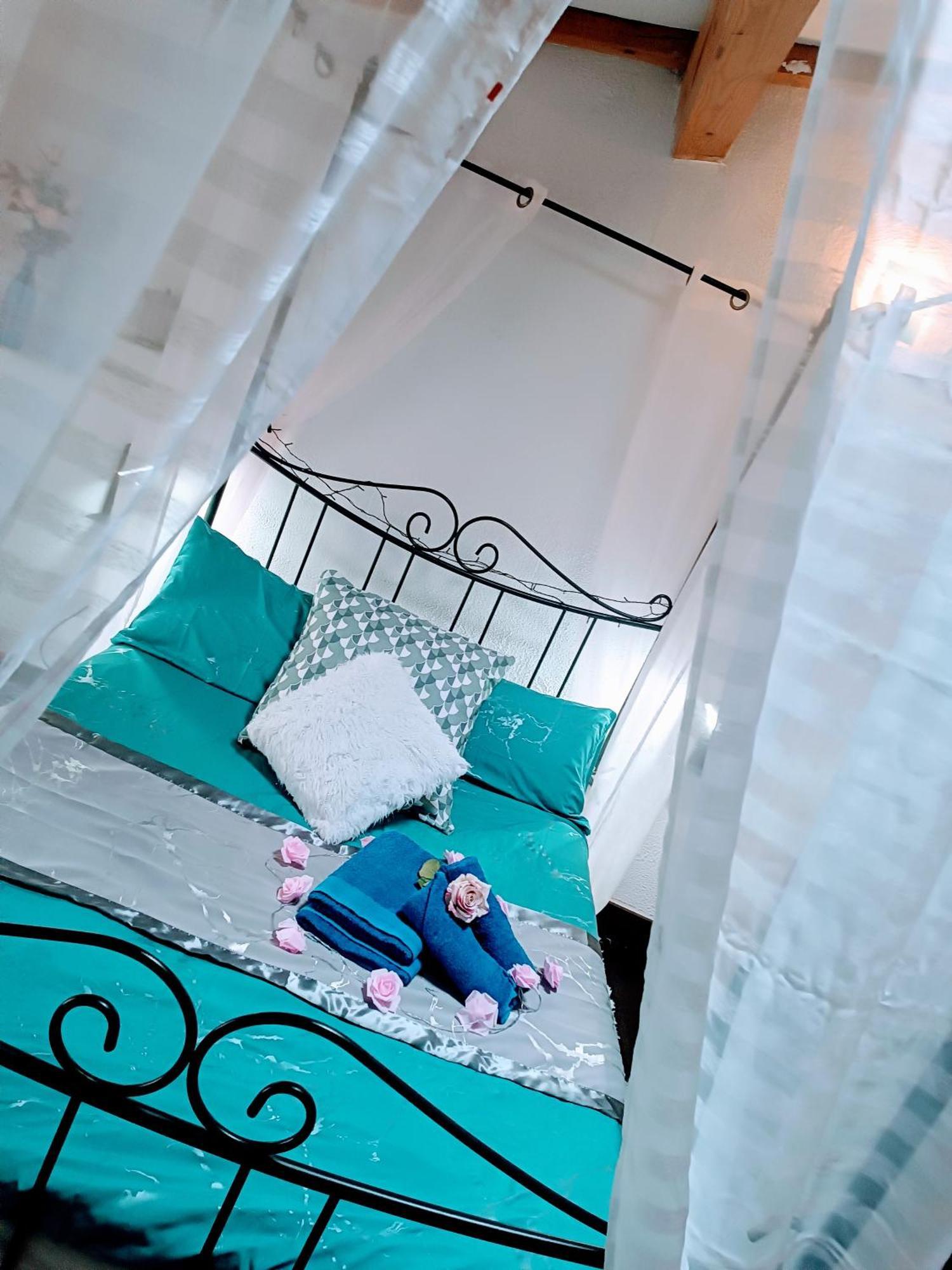 Jolie Maison De Village Capendu Dış mekan fotoğraf