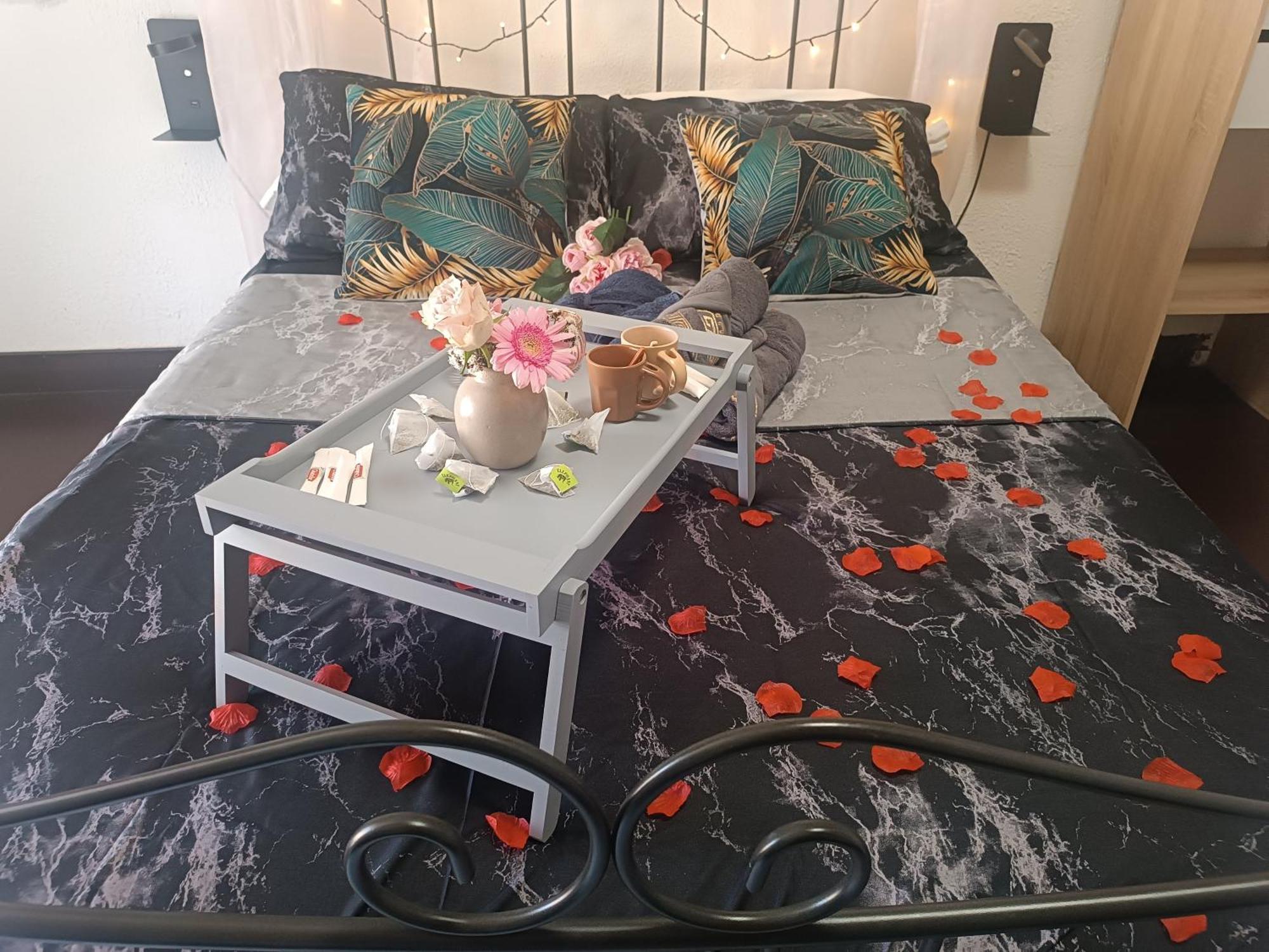 Jolie Maison De Village Capendu Dış mekan fotoğraf